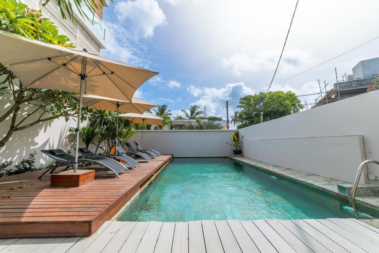 Beachcove Pereybere Beach Esterno foto