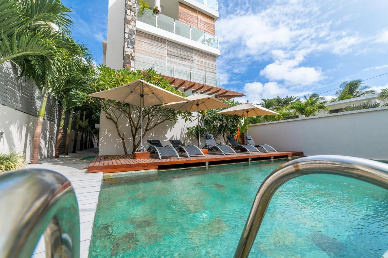 Beachcove Pereybere Beach Esterno foto