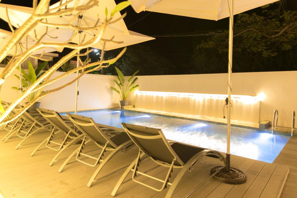 Beachcove Pereybere Beach Esterno foto